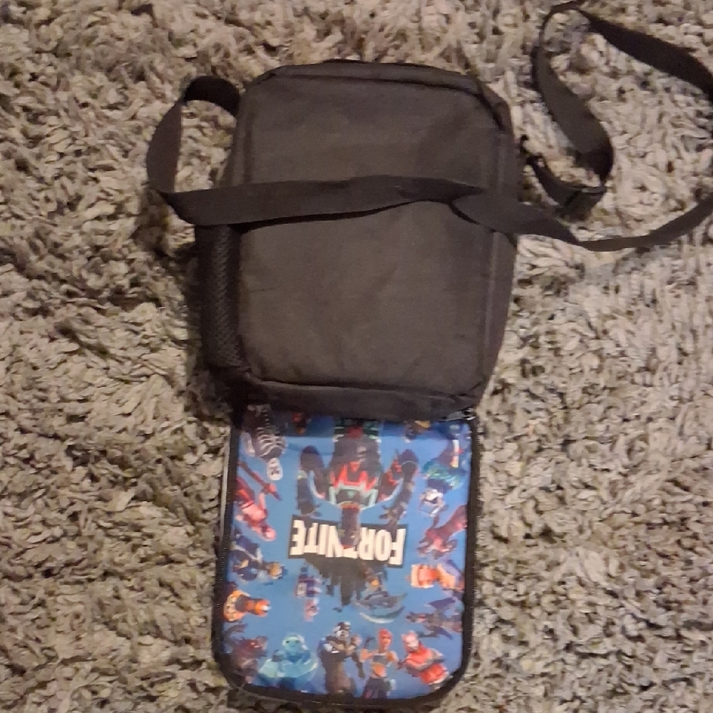 Fortnite LunchBox/bag - Picture 5 of 8